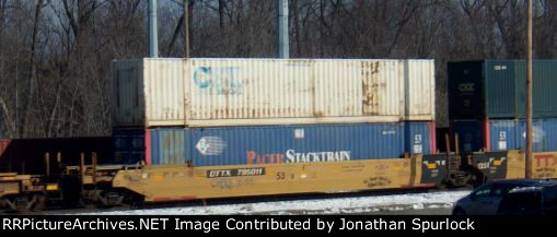 DTTX 795011B and two containers